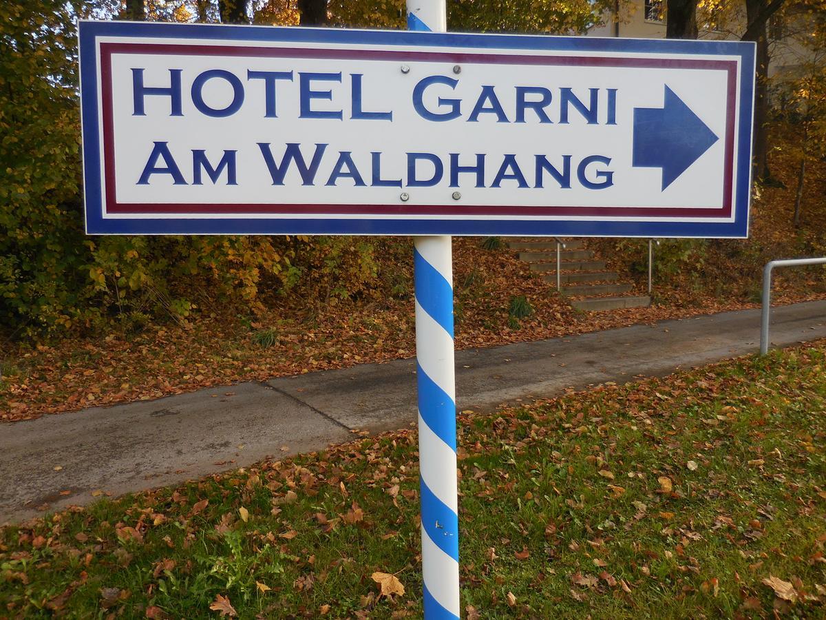 Hotel Garni Am Waldhang Gilching Eksteriør billede